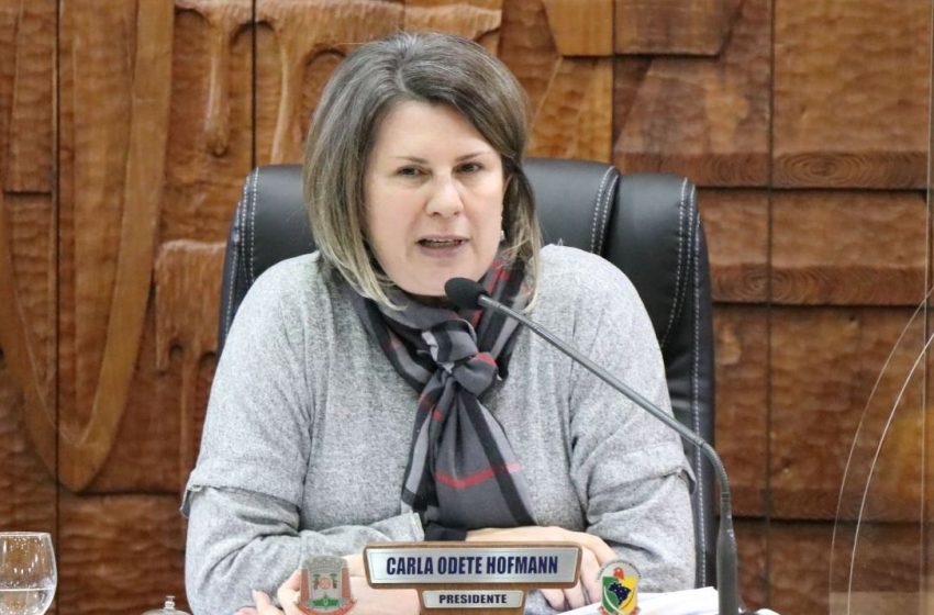  Presidente exonera indicados por Peschiski