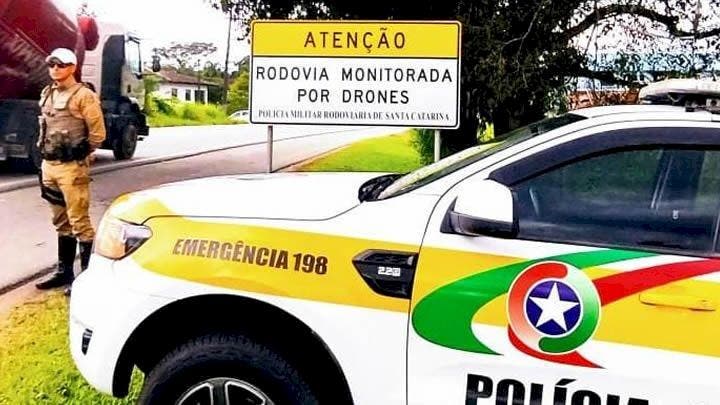  Polícia de SC vai usar drones para multar “apressadinhos” na rodovia entre Gaspar e Itajaí