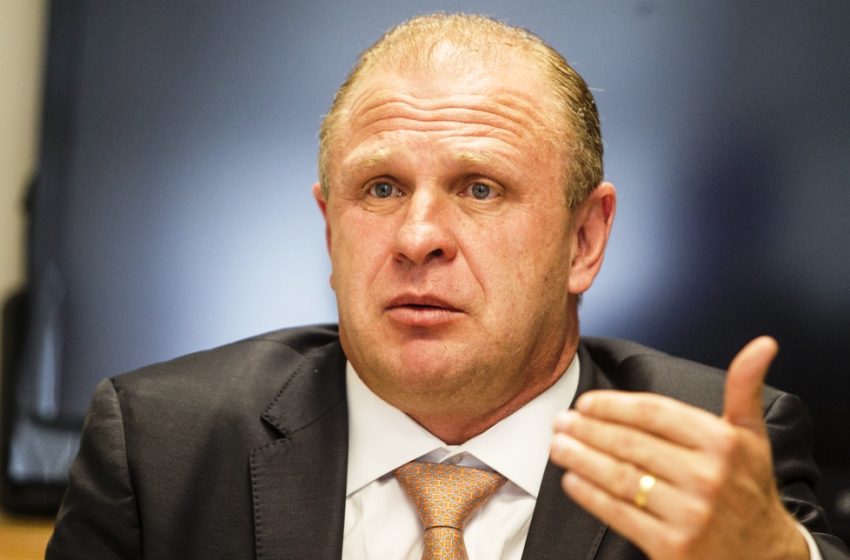  Política: Hang…Berger…Merísio…Dreveck