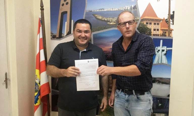  Vereador vai atrás de mais emendas pra cidade