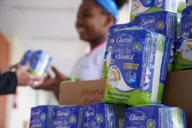  Alunas da rede pública estadual de ensino começam a receber absorventes para combater a pobreza menstrual