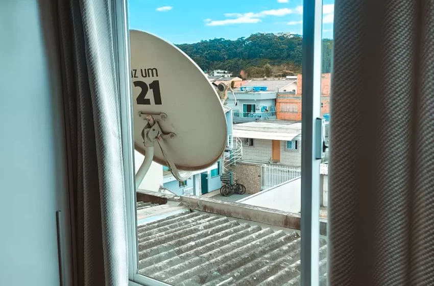  Homem é preso por agredir mulher e ameaçar jogar criança pela janela