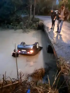  TRAGÉDIA – Casal morre após carro cair de ponte