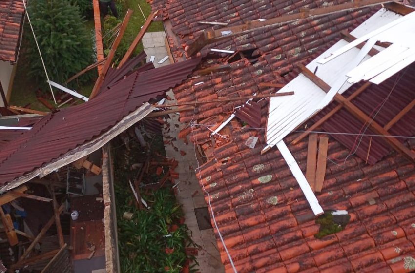  Defesa Civil confirma passagem de tornado com ventos de até 94 km/h pelo Norte de SC