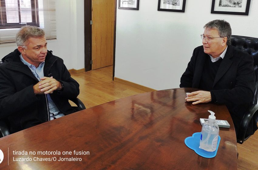  Prefeito recebe pré-candidato a governador