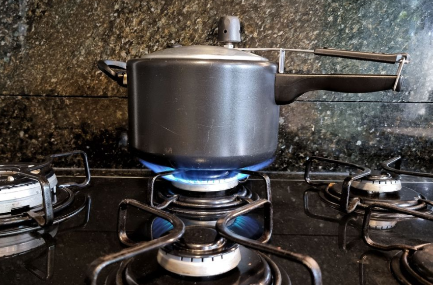  Aprenda a evitar acidentes com o uso de panela de pressão
