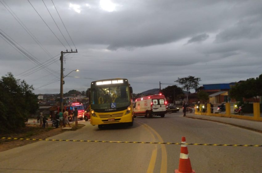  Mulher morre atropelada por ônibus