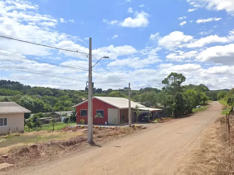  TRAGÉDIA: Mulher é morta a facadas no porão da casa
