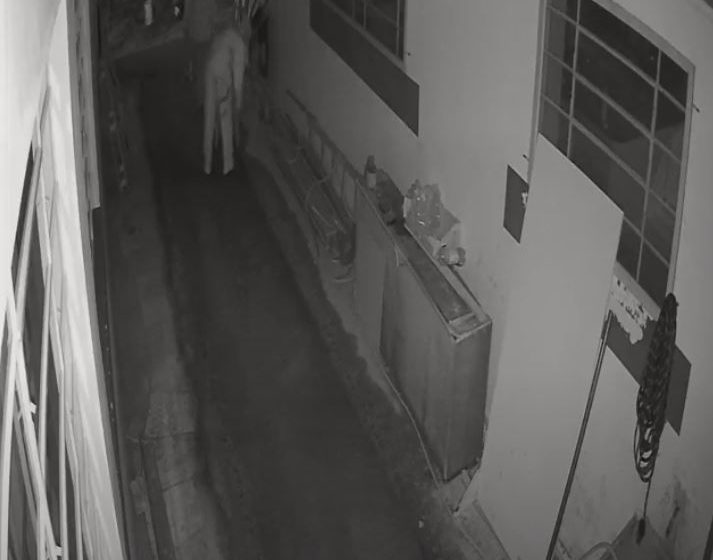  EBM Annelize Mallon foi invadida na madrugada