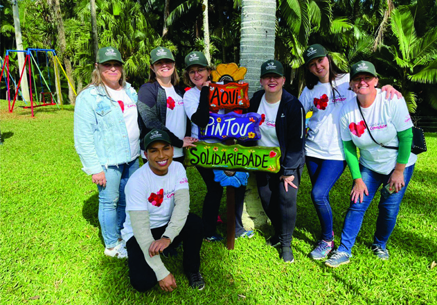  Voluntários Condor revitalizam parque no Seminário de Corupá