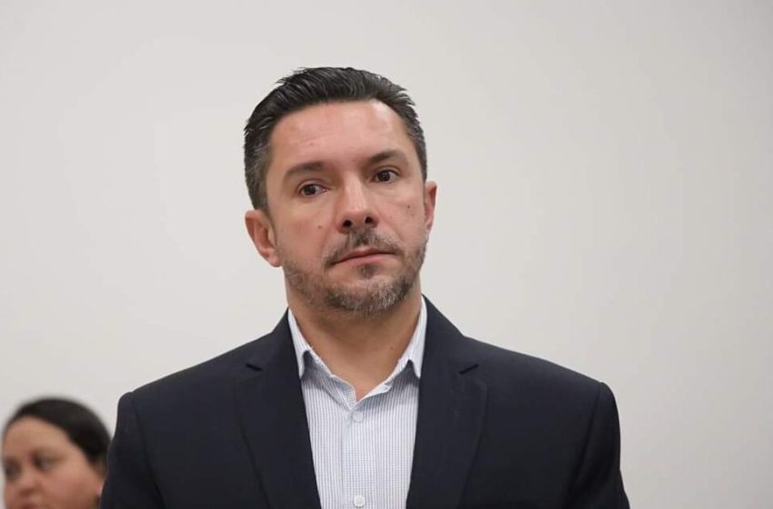  Câmara aprova extinção de mandato de vice-prefeito que está preso