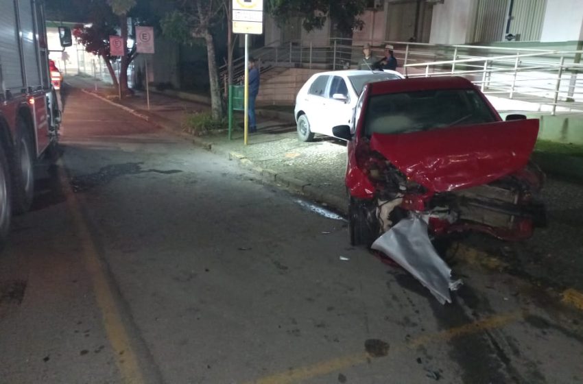  ACIDENTE: Pista precisou ser lavada