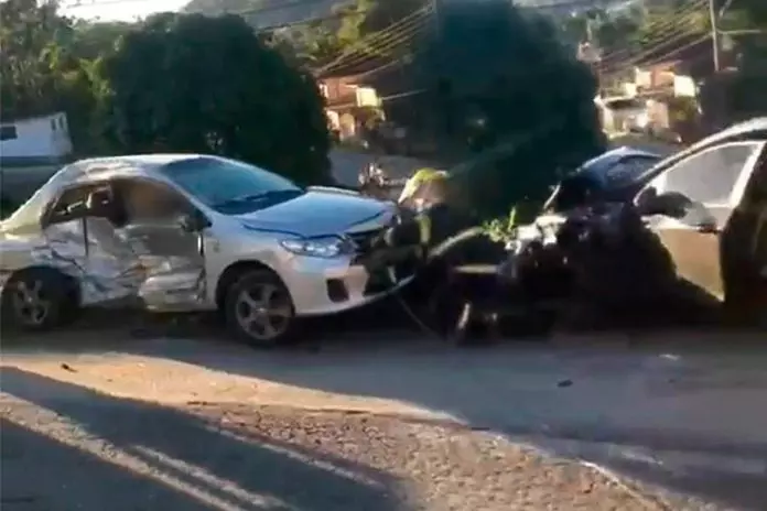  Dois idosos morrem em acidente na BR-470