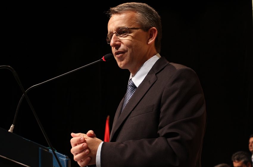  “Sua esmola também mata”: prefeito de Blumenau desabafa após morte de morador de rua