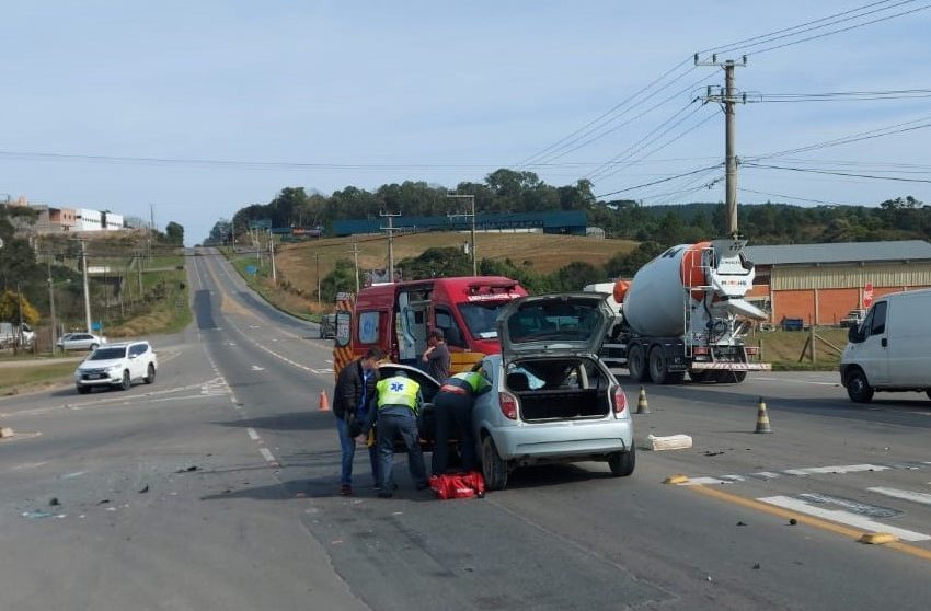  Acidente deixou um ferido na saída da Imigrantes