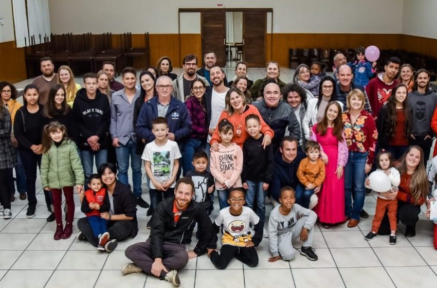  ADOÇÃO: 23 anos “Gerando Amor”