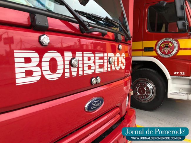  Homem cai de uma altura de seis metros