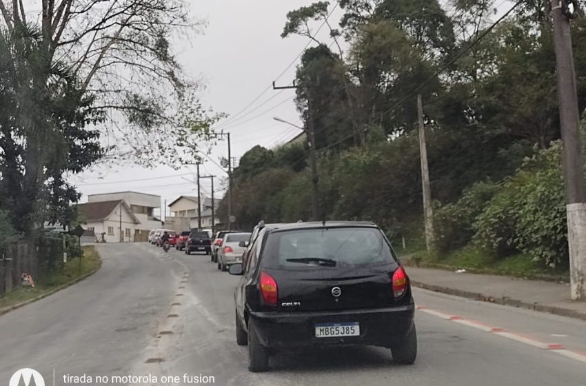  Lentidão na Estrada das Neves