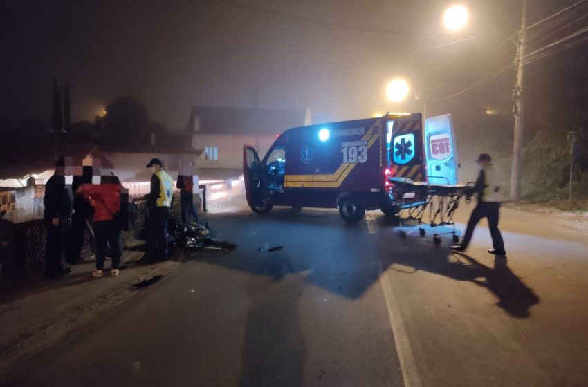  Acidente entre carro e moto no bairro 25 de Julho