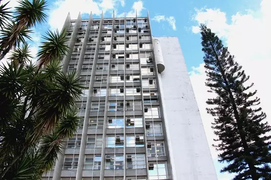  Pai é condenado por praticar injúria racial contra a própria filha