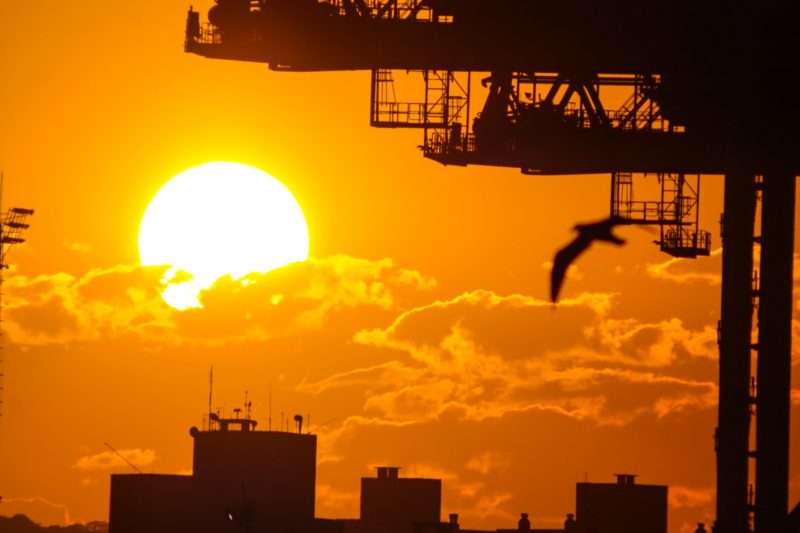 PREVISÃO DO TEMPO: Temperaturas altas nesta segunda-feira