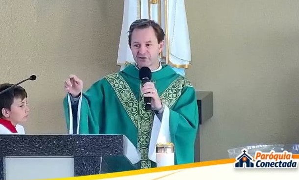  Padre Claudinho visita sua comunidade