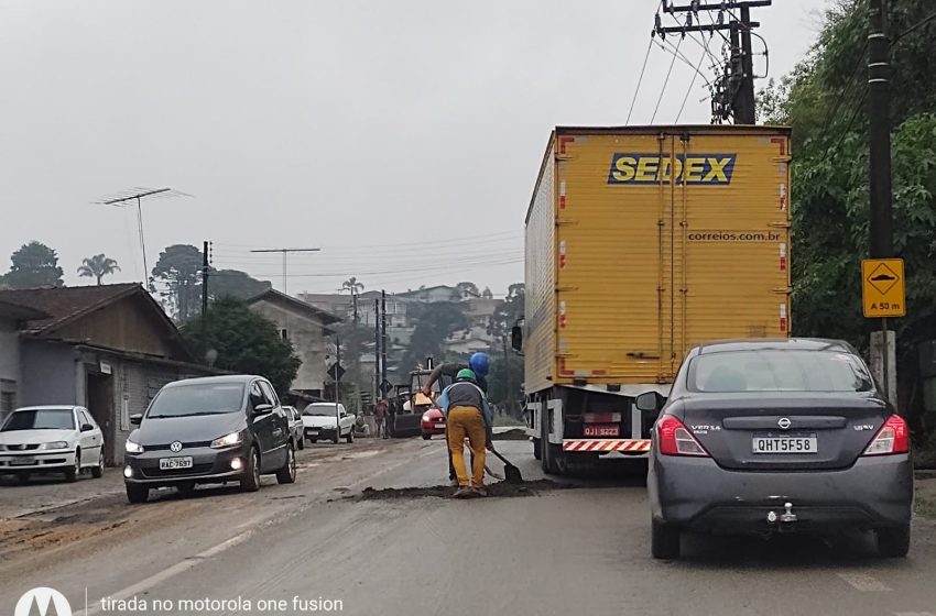  ATENÇÃO: Trânsito lento na Estrada das Neves