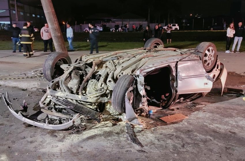  Jovem moça perde a vida em capotamento