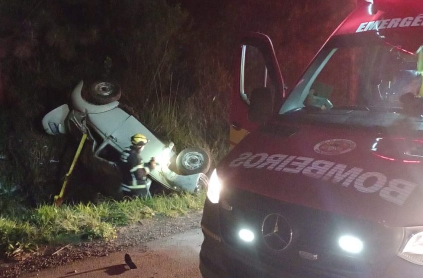  FUSCÃO CAPOTADO: Alguns feridos no acidente