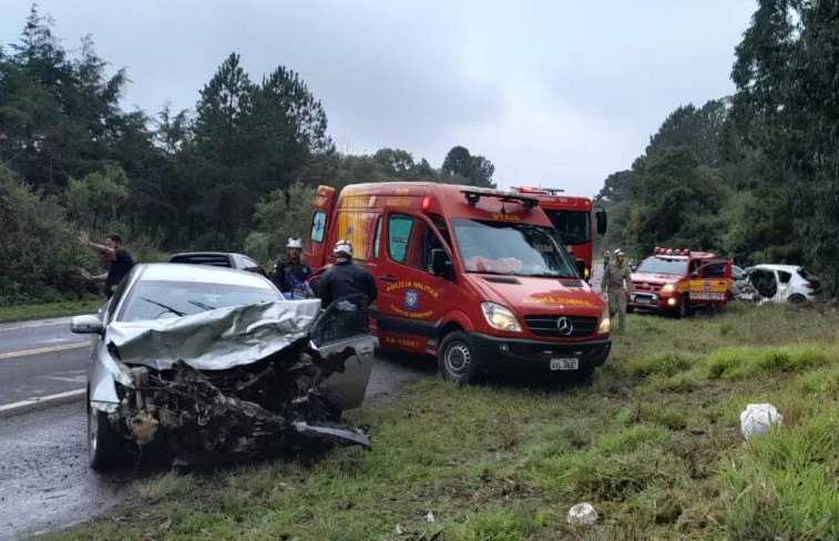  MAIS UMA TRAGÉDIA: 12 feridos e um morto na BR-280