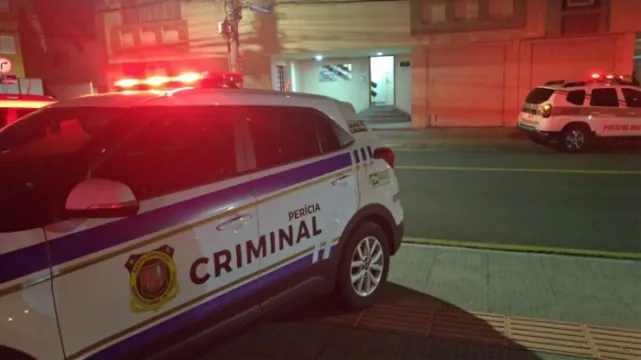  Homem tem parada cardíaca e morre ao tentar engolir cocaína em abordagem policial