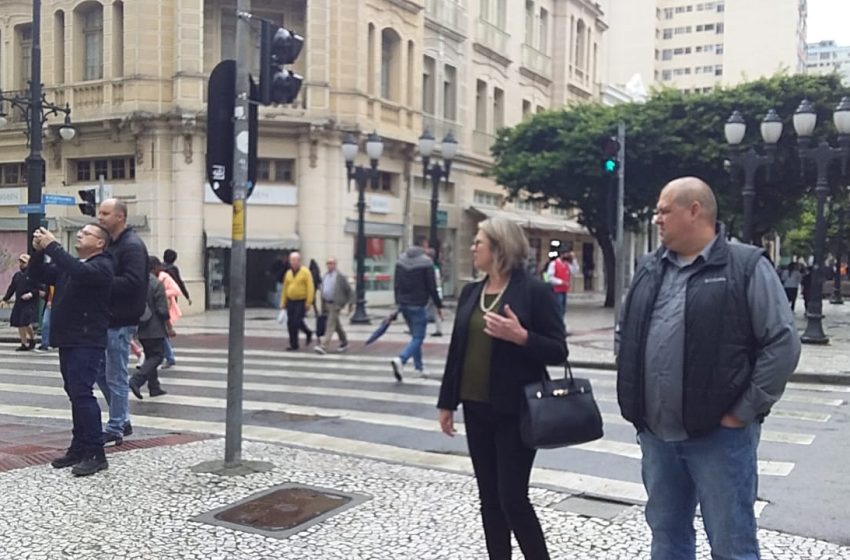  Carla e Chicão em busca de modernidade