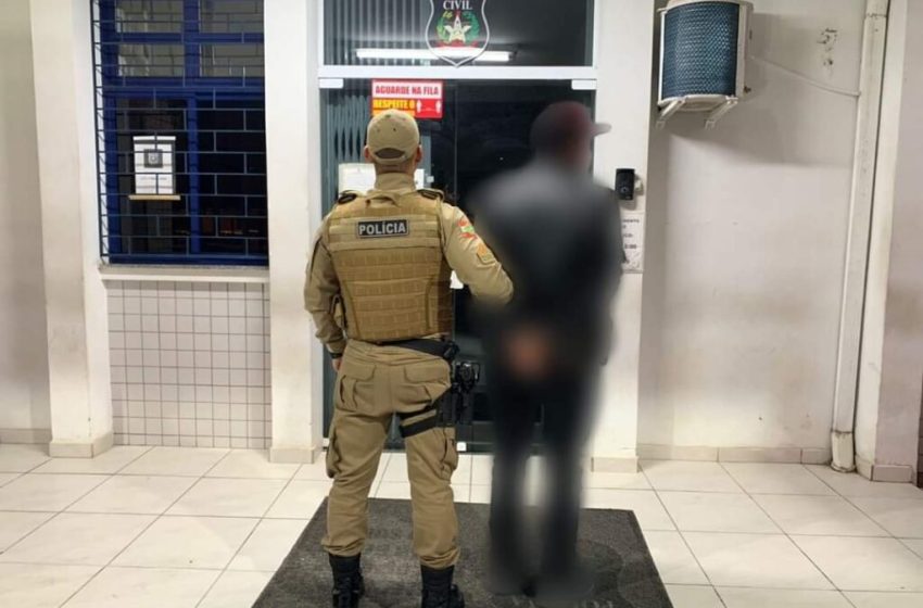  Homem é preso após tentativa de assalto a idosa