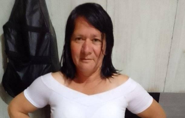  Mulher foi morta pelo marido a golpes de facão