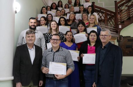 Oxford homenageia veteranos