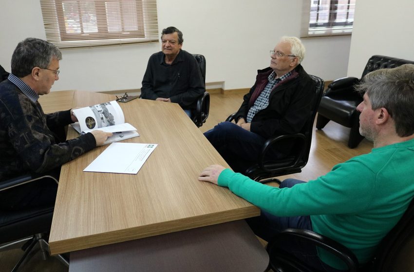  Importante visita empresarial na prefeitura