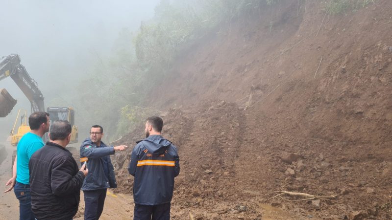  Serra do Rio do Rastro segue interditada e com alto risco para deslizamentos