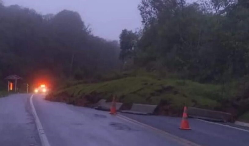  Queda de Barreira na BR-280