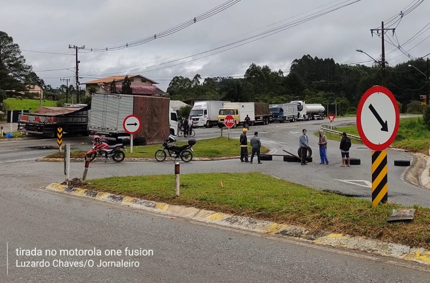  Rodovias seguem interditadas na microrregião