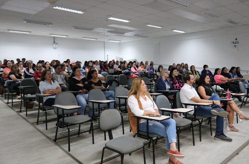  Encontro busca fortalecimento da rede socioassistencial