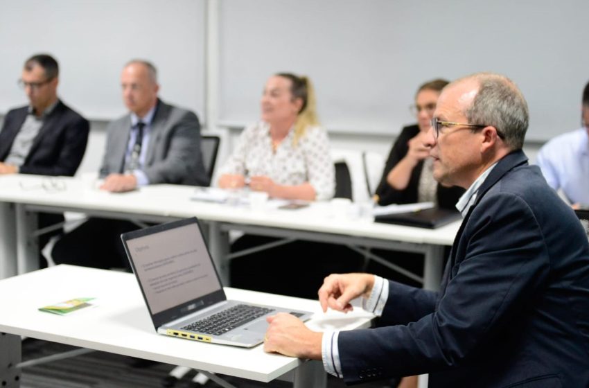  Avança a transição do futuro governo Jorginho Mello