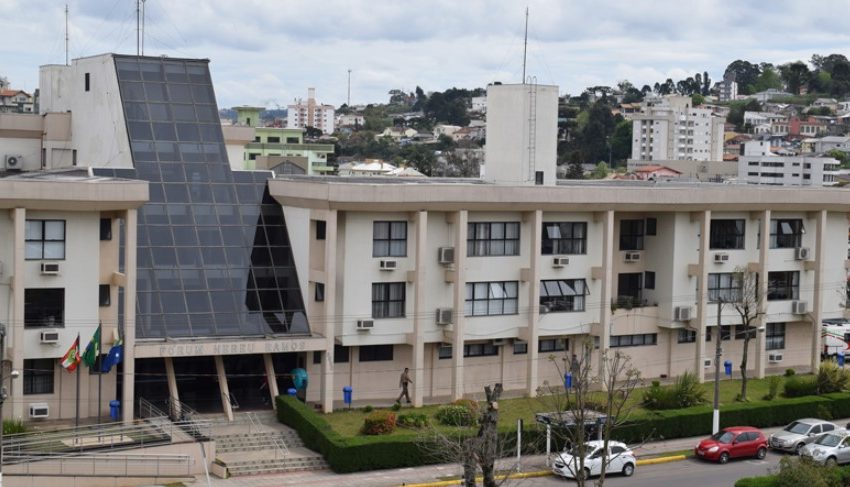  Homem é condenado a 27 anos de prisão por estuprar a própria filha