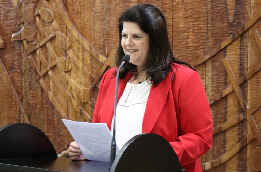  Vereadora terá primeira Sessão “normal”