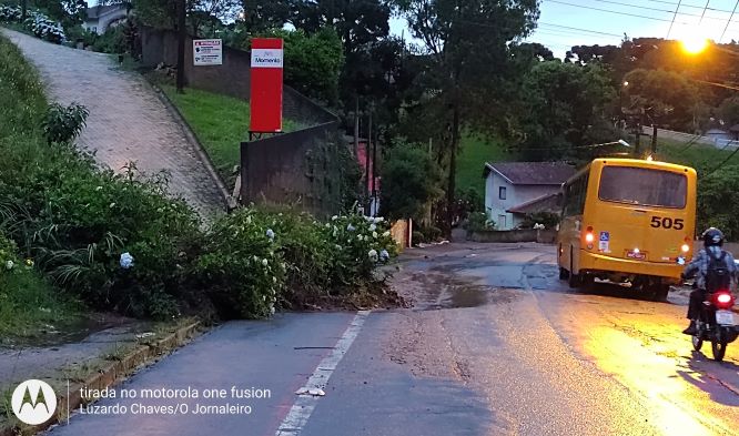  RUA DAS NEVES: Atenção para deslizamentos