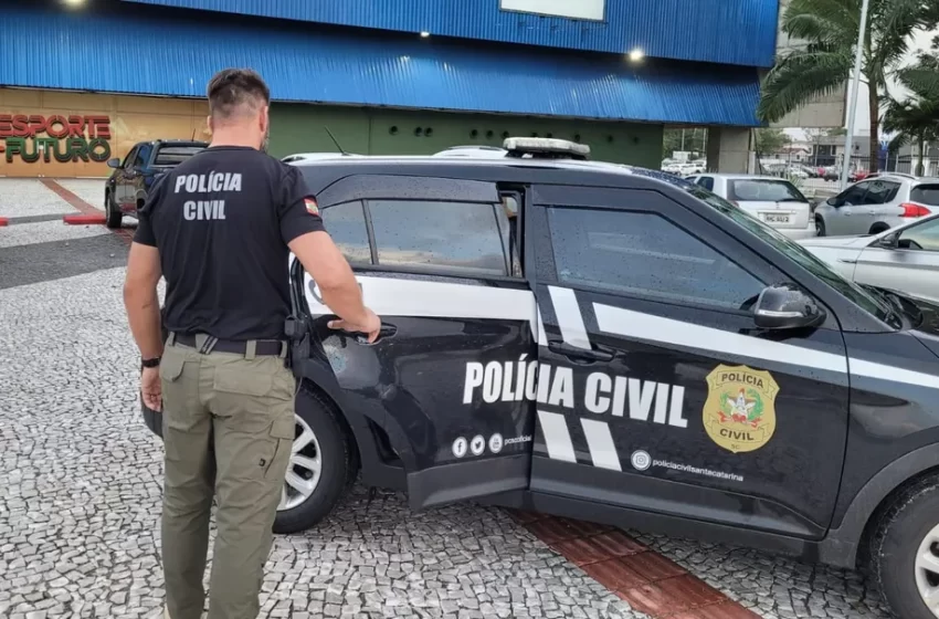  Treinador de handebol acusado de crimes sexuais contra 18 crianças e adolescentes é denunciado