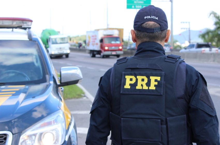  FORAM DE PONTA: Pelo menos 20 motoristas vão pagar R$ 880,41 de multa por abuso no trânsito