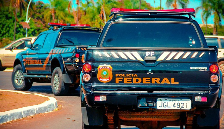  Polícia Federal desarticula organização criminosa; um é preso em São Bento do Sul