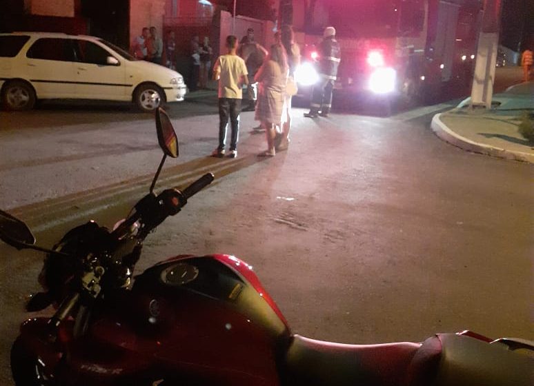  Homem fica ferido em colisão entre carro e moto &nbsp;