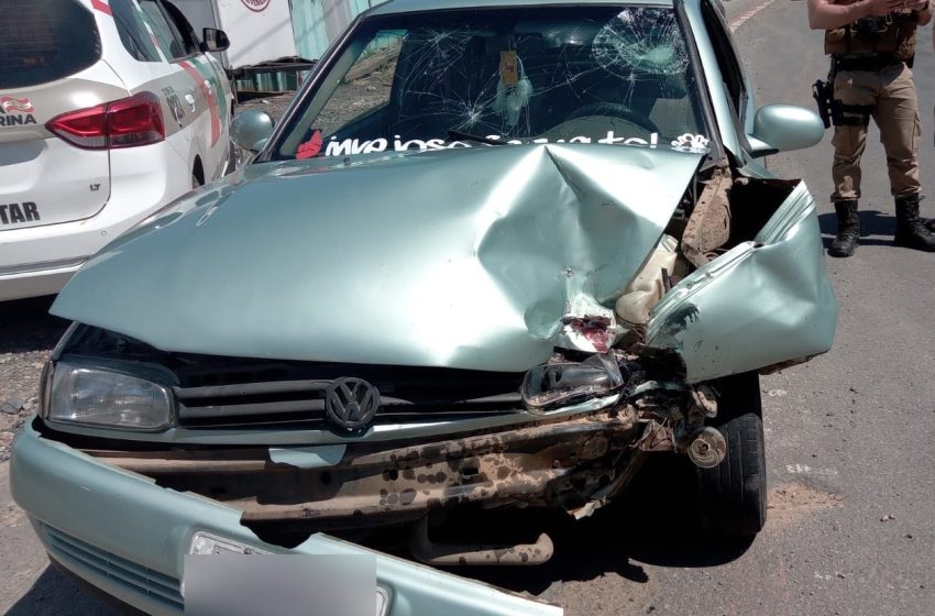  Jovem fica ferida em acidente na Avenida São Bento