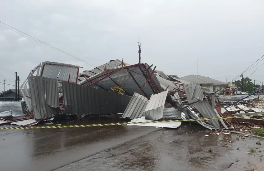  MICROEXPLOSÃO: Defesa Civil esclarece fenômeno que causou estragos no Oeste de SC